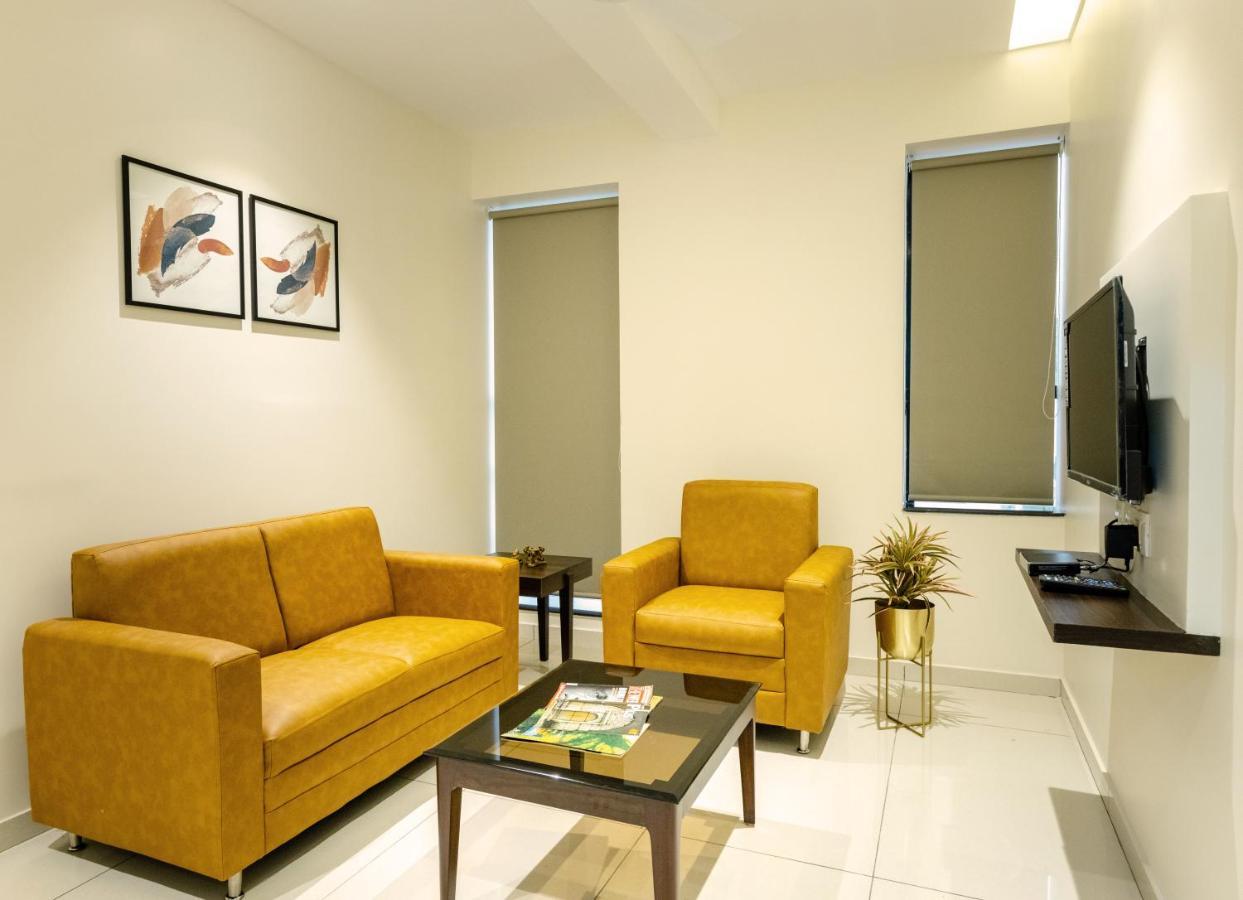 מנגלור Hotel Paramount Suites & Service Apartments מראה חיצוני תמונה